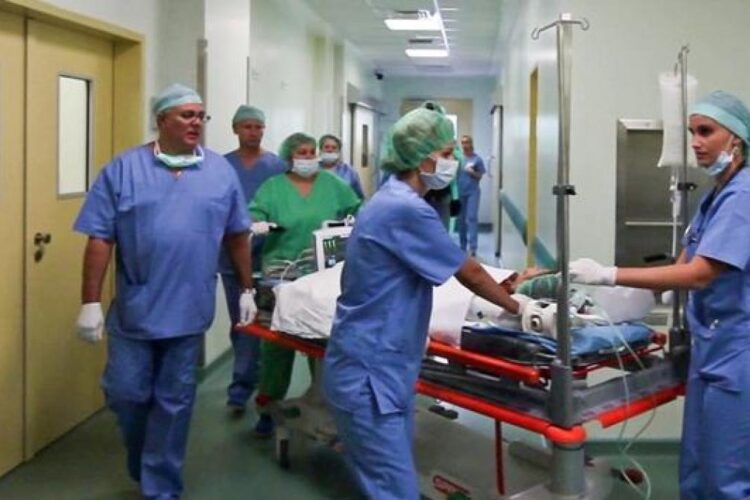 Incident grav la Buzău. 11 copii au ajuns la spital cu toxiinfecţie alimentară