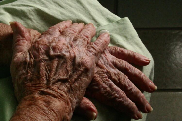 Caz revoltător în Eforie Sud. Un vârstnic a fost sechestrat într-o magazie