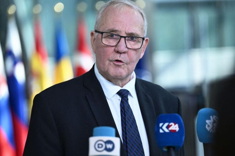 Canada a trimis o navă de patrulare în Cuba pentru a descuraja Rusia