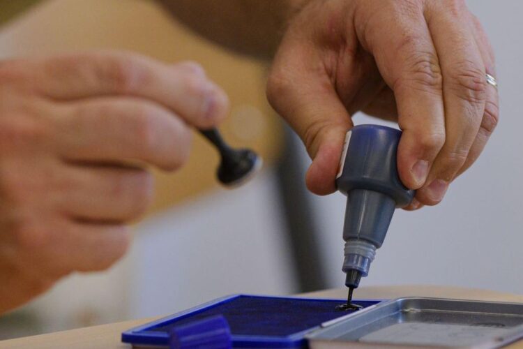 Coaliția nu a reușit să ajungă la un consens privind data alegerilor prezidențiale