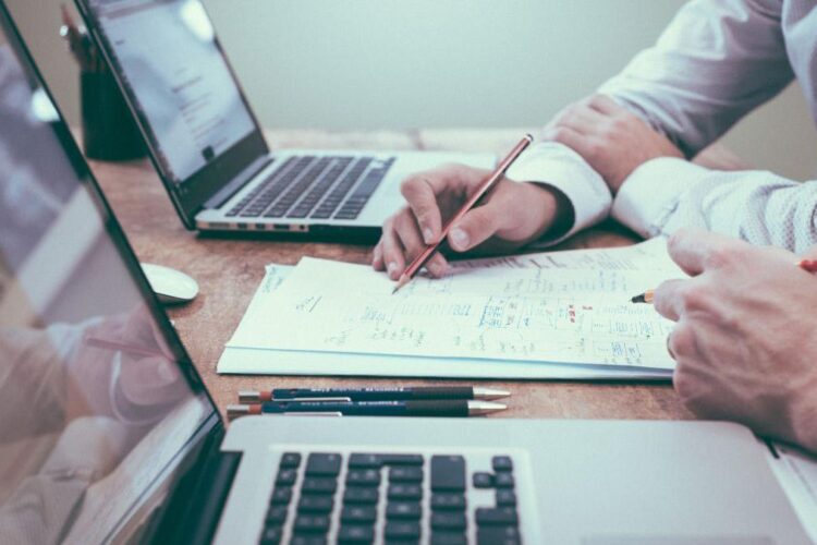 Veşti proaste pe piața muncii. Cresc costurile pentru firmele care angajează zilieri