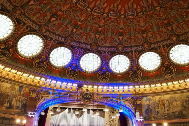 Gala Premiilor M.L.N.R ediția a XI-a 2024 a premiat șapte români de excepție pentru contribuția la dezvoltarea cunoașterii și progresului social