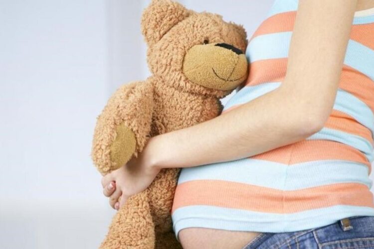 Naștere naturală. Cum o poate ajuta doula pe viitoarea mamă