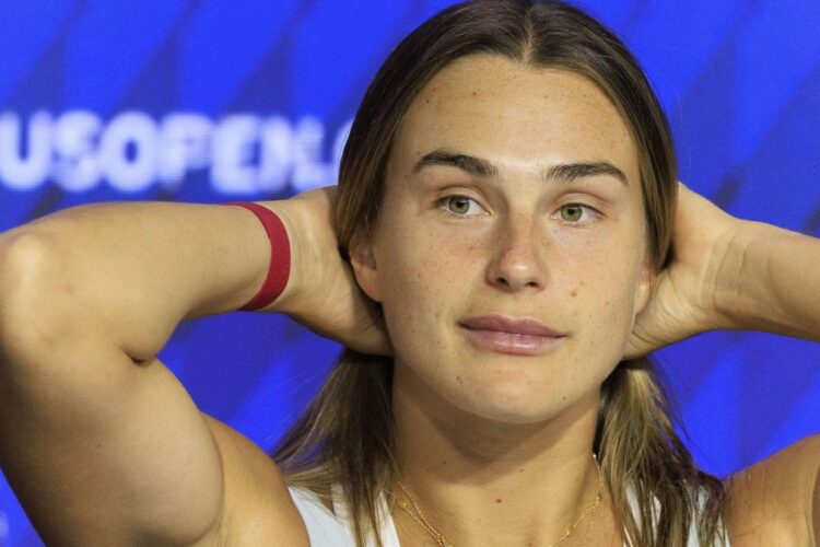 Sabalenka „nu este 100%” sigură pentru Wimbledon din cauza unei accidentări „rare”