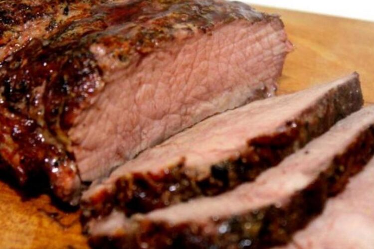 Sfaturi în bucătărie. 3 metode de decongelare rapidă și corectă a cărnii