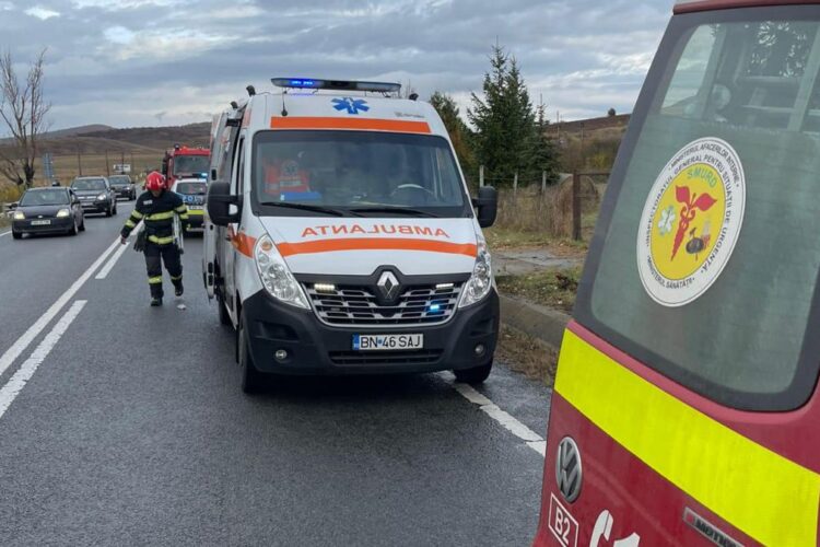 Cinci răniți după impactul dintre două mașini, în Târgu Mureș