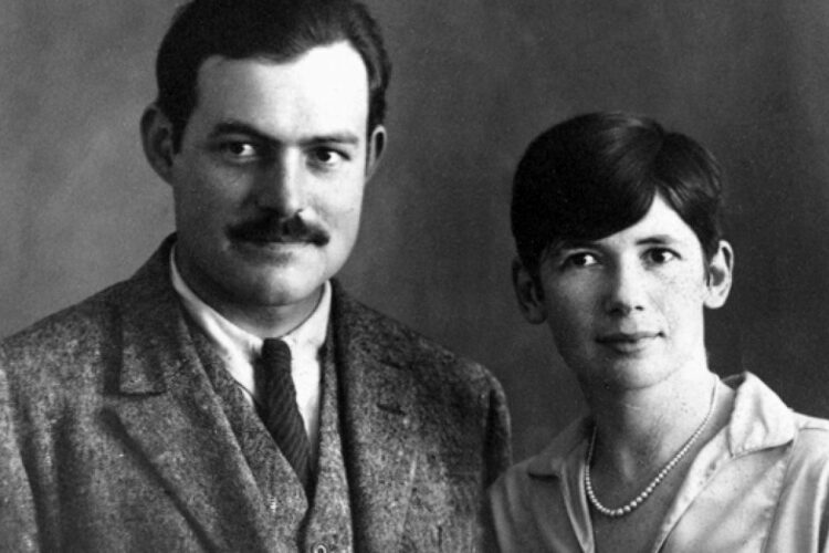 Hemingway, unul dintre cei mai influenți scriitori ai secolului XX, care a revoluționat literatura universală