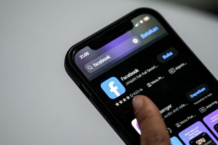 Metoda simplă prin care poți să ascunzi lista de prieteni pe Facebook