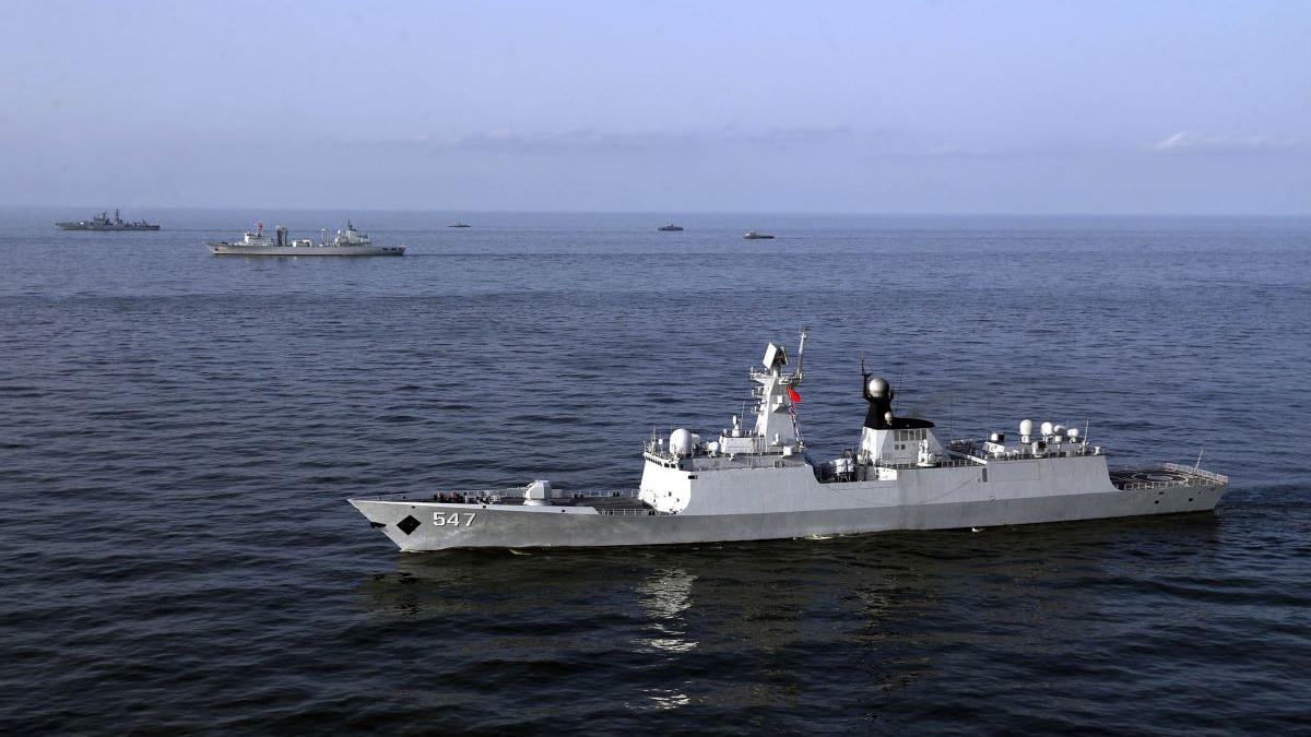 Incident în Iran. S-a răsturnat una dintre cele mai mari nave de război