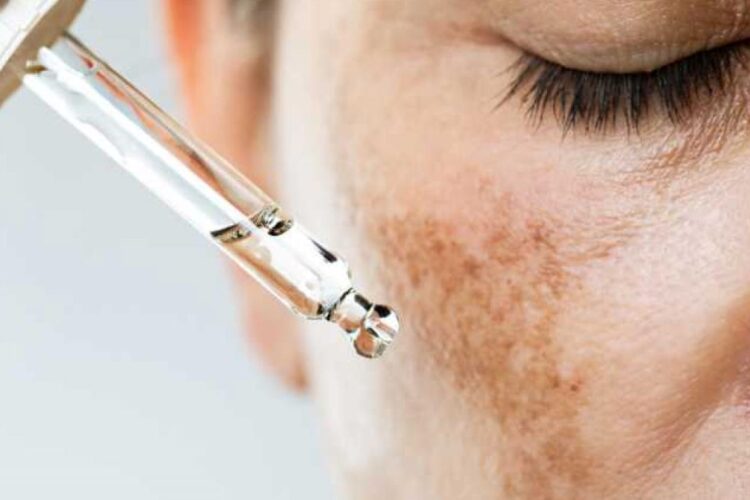 „Substanțele chimice veșnice” sunt absorbite prin piele în cantități alarmante