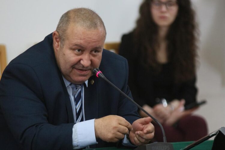 Proiectul PNL privind candidatura preşedintelui României la alegerile parlamentare, amânat o săptămână