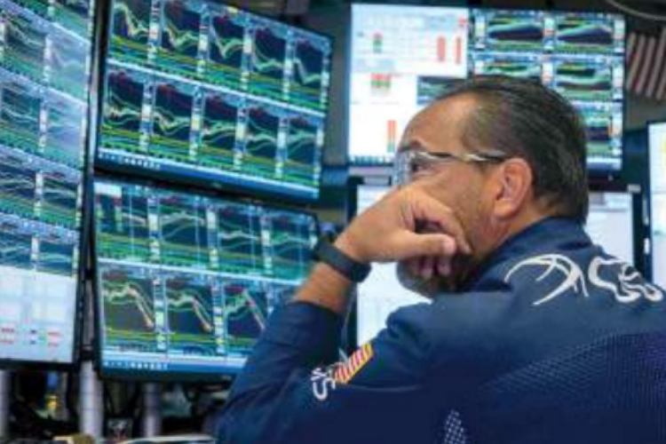 Volatilitatea analitică este mai rea decât lovitura de piață