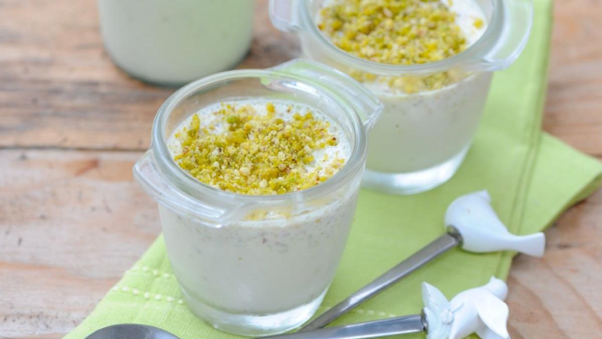 Sfaturi în bucătărie. Cum să prepari acasă crema de fistic