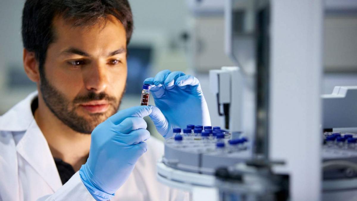Tratament cu celule modificate genetic, în premieră, la Institutul Regional de Oncologie