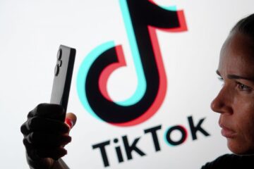 Amnesty International denunță încălcările legislației europene de către TikTok