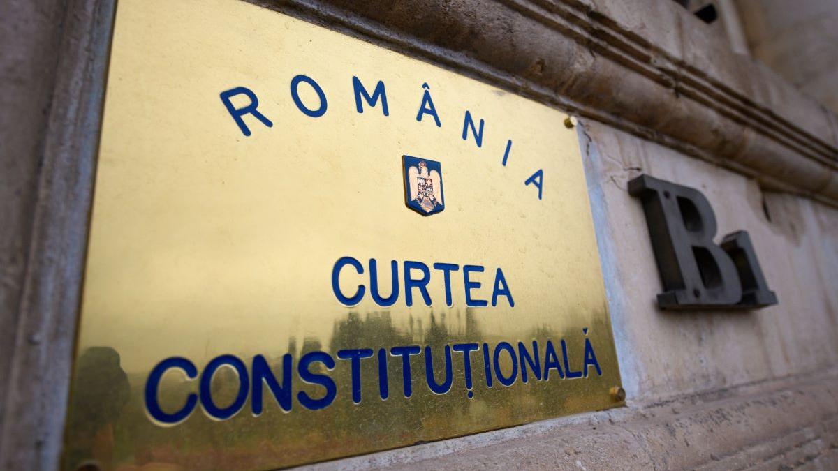 Judecătorii Instanței Supreme sesizează CCR în legătură cu Legea privind plata pensiilor private