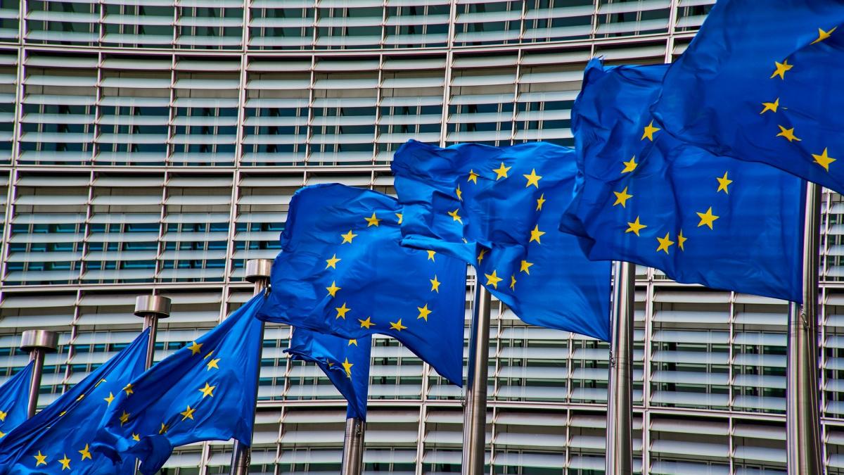 Comisia Europeană propune extinderea iniţiativei unui „zid antidronă” în UE