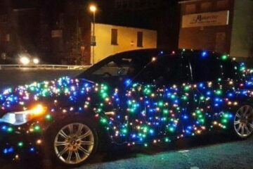 Amenzi URIAȘE pentru șoferii care își împodobesc mașinile de sărbători