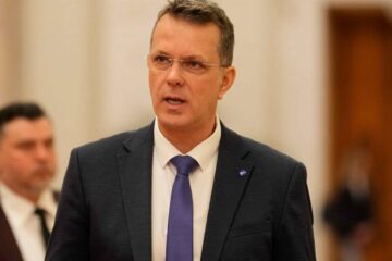 Școala de business Ionuț Moșteanu. Cum îți crește cifra de afaceri când intri în politică