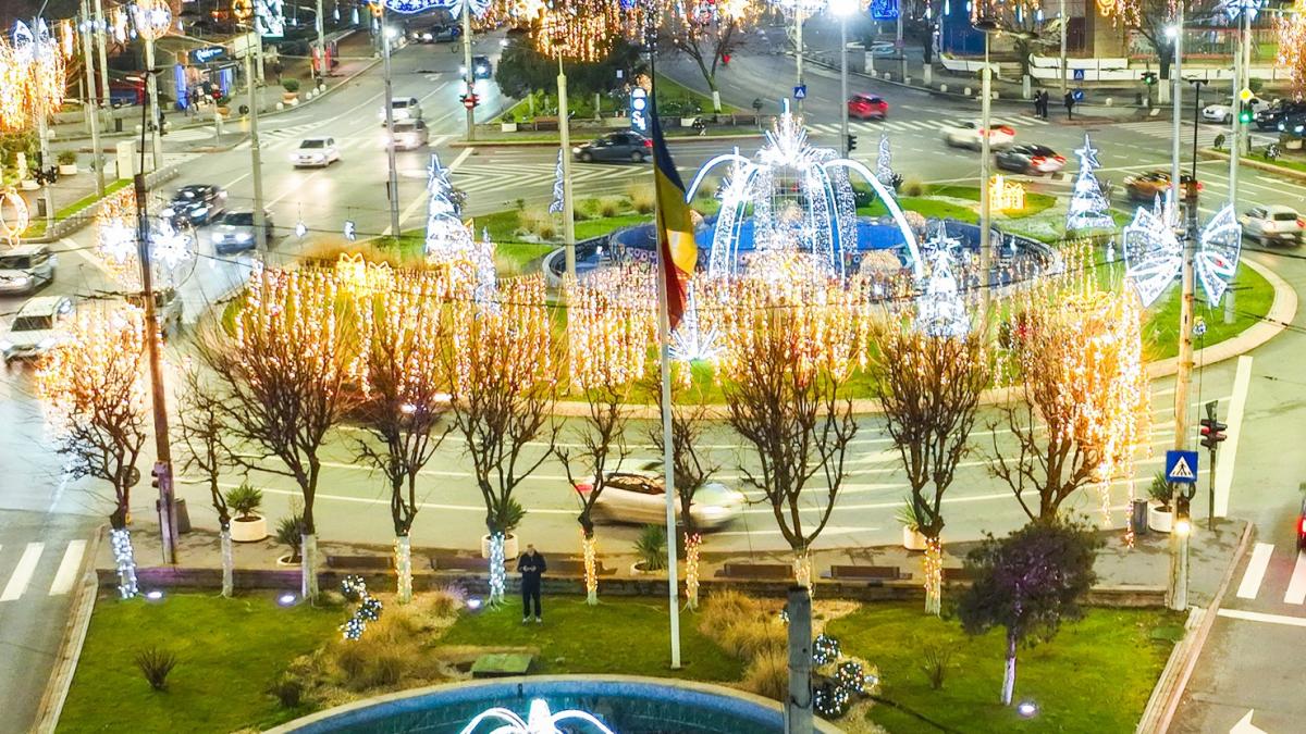 Daniel Băluță anunță când și unde se aprind luminițele festive