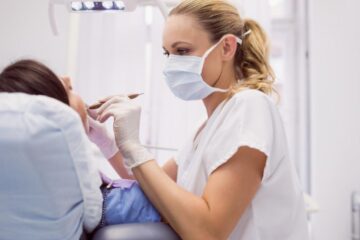 România, codașă în UE la finanțarea serviciilor stomatologice 