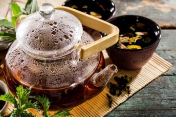 Ce arată un nou studiu despre cafea, ceai și riscul de demență