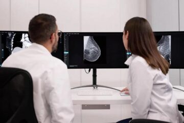 Inteligența artificială, mai eficientă decât doi radiologi