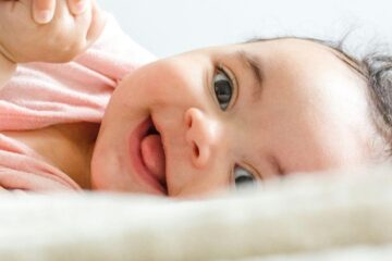 Nume unisex pentru copii: 15 alegeri moderne și versatile