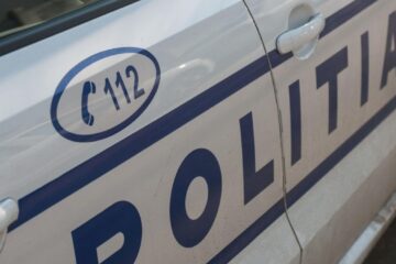 Un bărbat nemulțumit de cum s-a deszăpezit strada lui a amenințat muncitorii cu un pistol