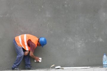 Adio găuri în pereți! Un student a inventat cimentul magnetic