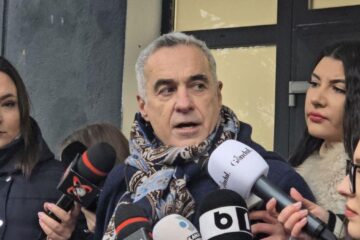 Nu am înființat și nu conduc niciun partid politic