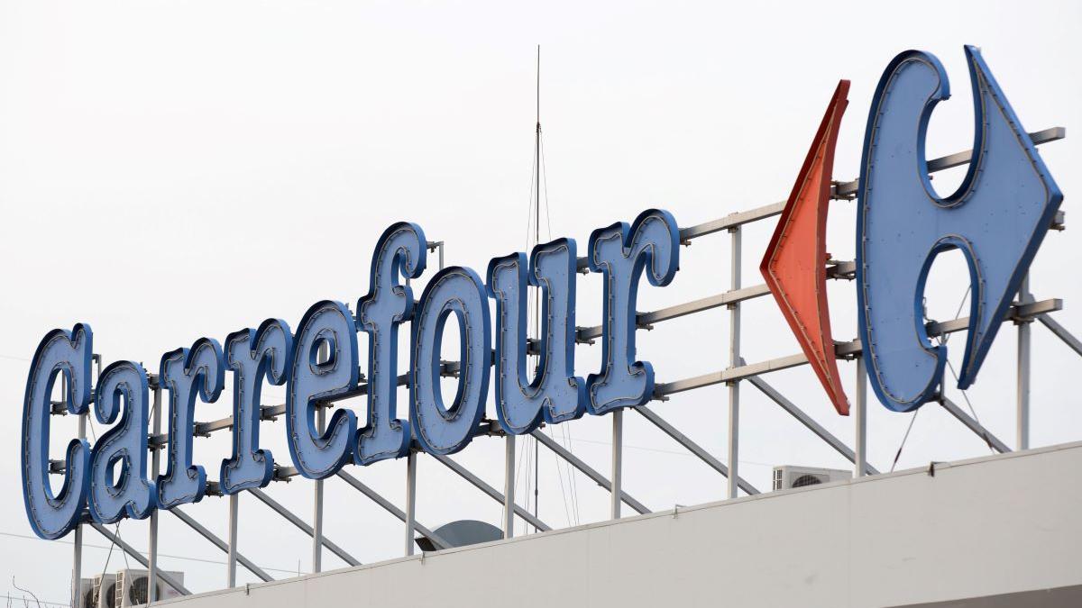 Frații Pavăl au depus actele pentru preluarea Carrefour