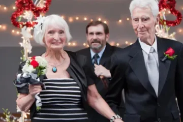 S-au căsătorit la 100 de ani. Povestea impresionantă a celor mai vârstnici miri din lume