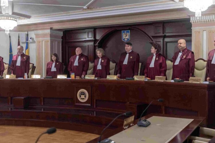 CCR tergiversează sistematic soluționarea acțiunilor Avocatului Poporului. Cinci contestații, în „nelucrare” de luni bune