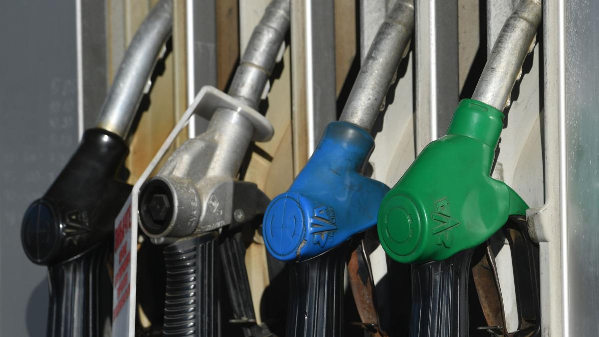 Norvegia și Franța se pregătesc să ia măsuri legate de prețurile carburanților. Guvernul Bolojan, în dificultate