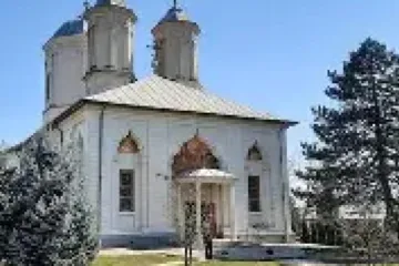 False călugărițe cer donații ilegale pe rețelele sociale