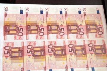 Peste un milion de euro, găsiți în Bulgaria