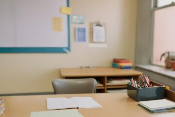 Limba română: Ce înseamnă cuvântul „periplu”