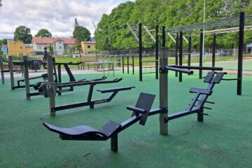 Primăria lui Mihai Chirica a luat-o pe urmele lui Emil Boc. Achiziție de aparate de fitness, în plină criză economică