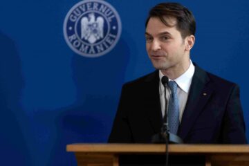 Război total între un ONG #rezist și un fost ministru al Energiei, pe tema construcției de hidrocentrale