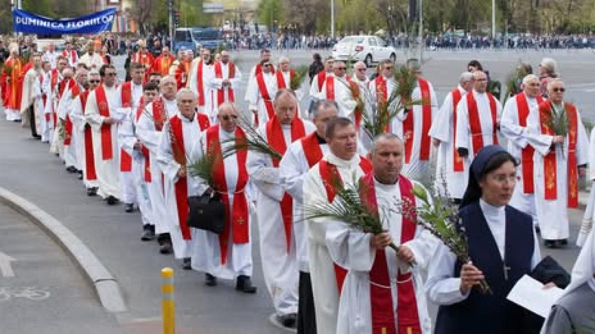 Restricții de trafic pe mai multe străzi din Capitală, duminică, de Floriile catolice