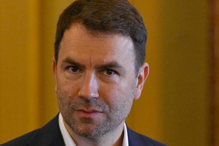 Șmecheria legislativă cu care Drulă și-a promovat campania pentru Locale a trecut tacit de Senat, după o apatie totală, inclusiv din partea Guvernului