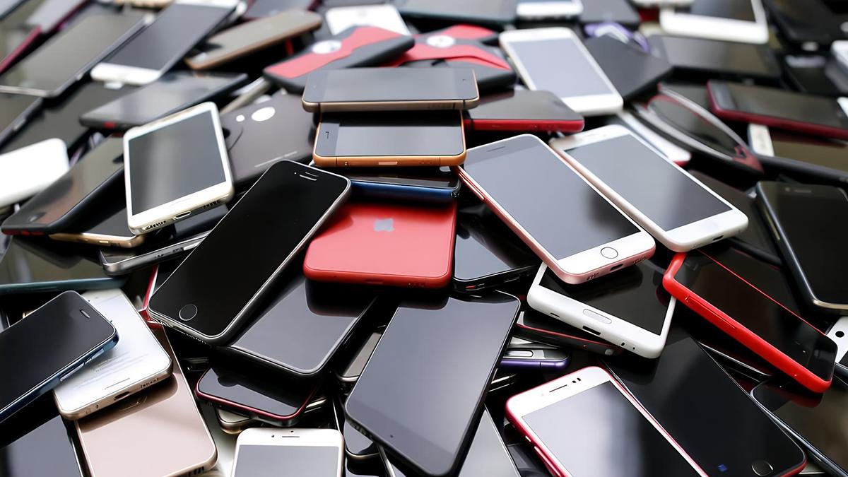 3 trucuri care îți vor face telefonul vechi să meargă ca în prima zi