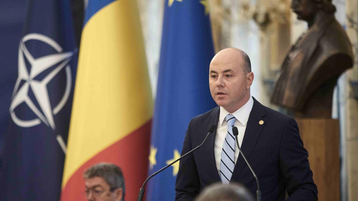 Economia, mărul discordiei între Muraru și Oprea: ‘Este absurd!