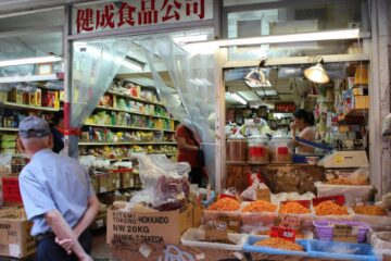 între coșul zilnic și febra alegerilor