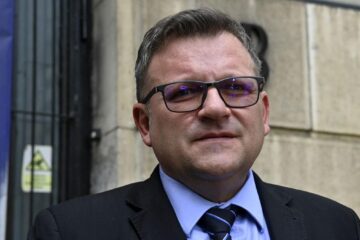 Marius Budăi susține că deficitul a scăzut prin sărăcirea populației, nu prin reforme