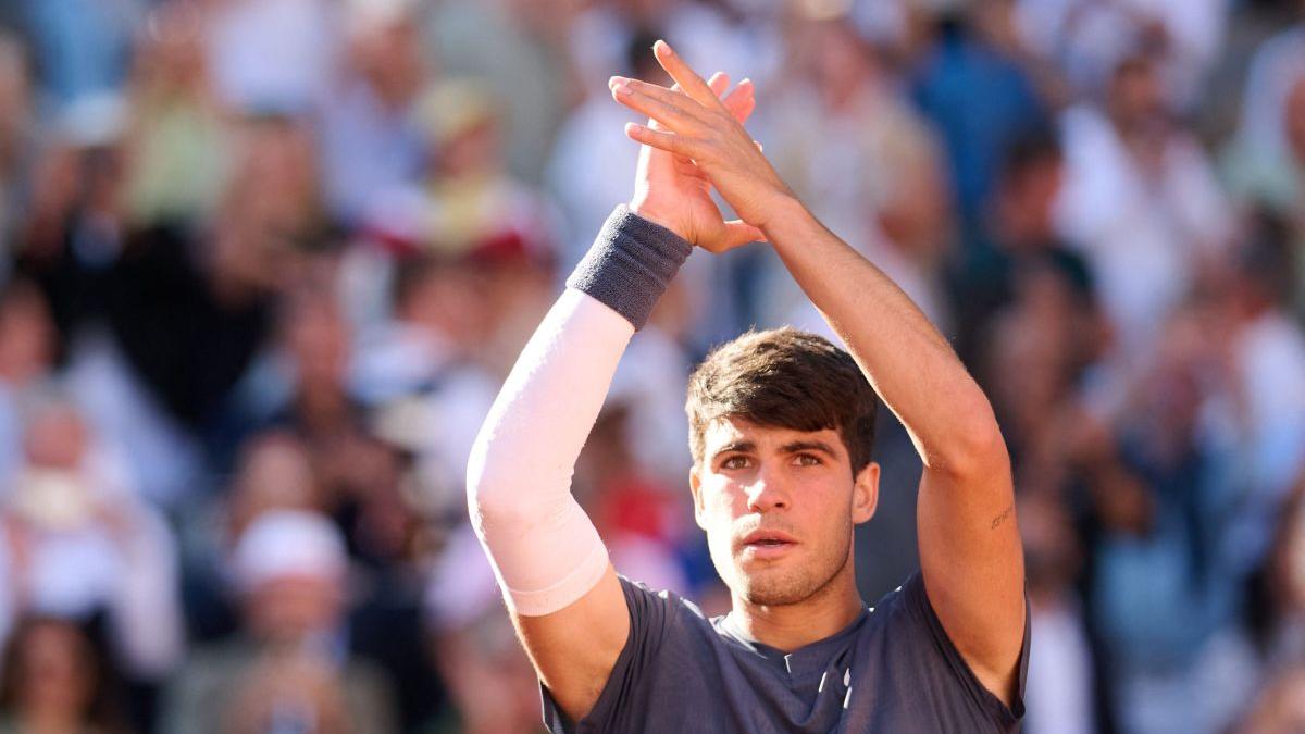 După Novak Djokovic, și Carlos Alcaraz spune „pas” turneului de la Madrid Open din cauza unei accidentări