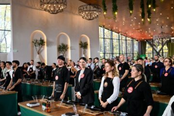 jurații își formează echipele cu care vor intra în battle-uri