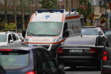 Codul rutier, modificat din nou. „Culoarul de salvare”, pentru ambulanțe și pompieri, devine obligatoriu