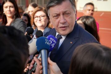 Crin Antonescu sare în apărarea lui Nicușor Dan după numirile de la vârful parchetelor